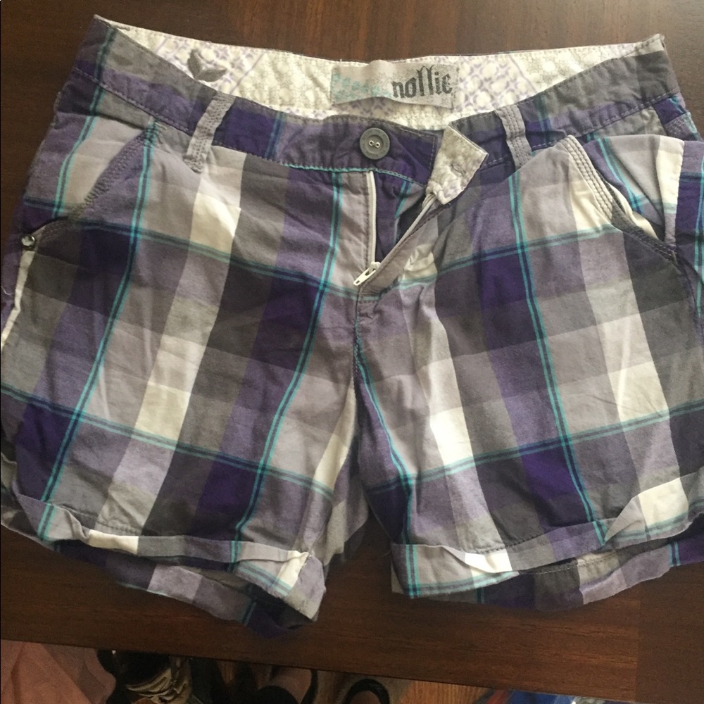 3/$12 Nollie plaid shorts size 7/9